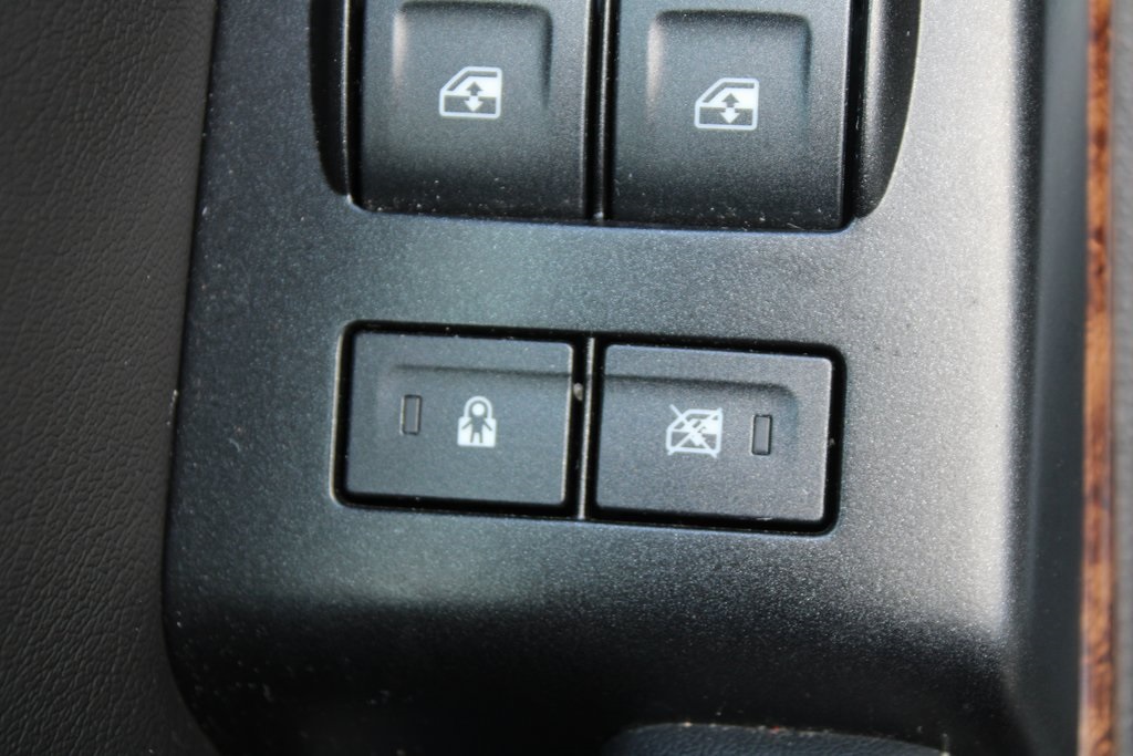 2019 Chevrolet Suburban 1500 Premier photo 21