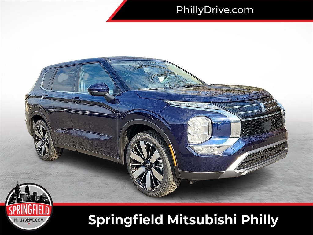 2025 Mitsubishi Outlander SE's photo