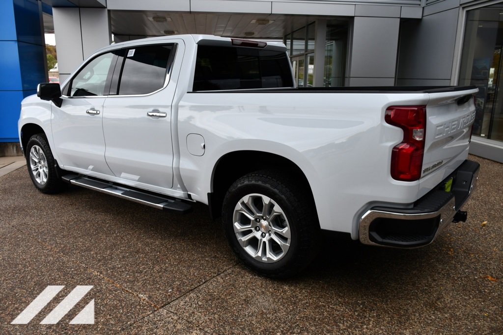 2026 Chevrolet Silverado 1500 LTZ photo 3