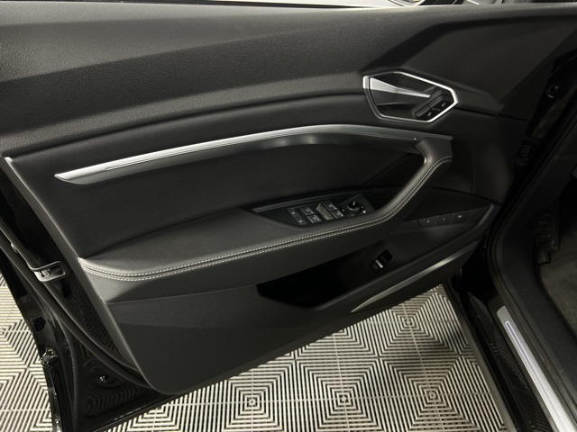 2023 Audi e-tron Premium Plus photo 22