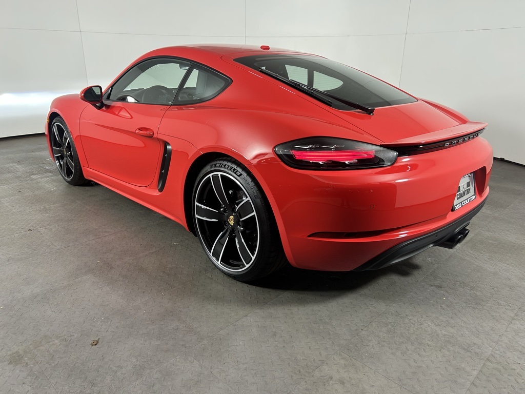 2024 Porsche Cayman photo 3