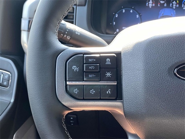 2025 Ford F-150 Lariat photo 18
