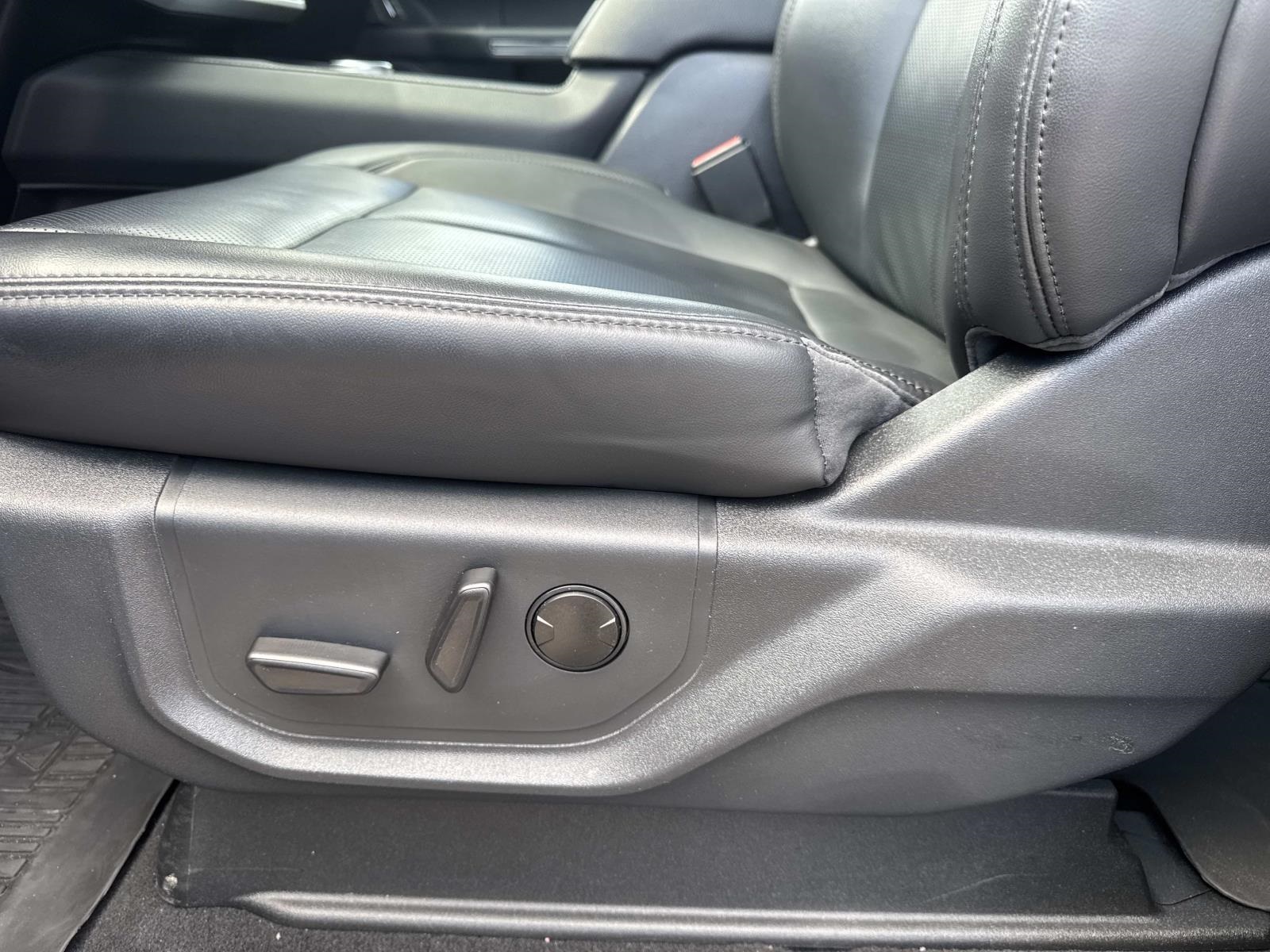 2023 Ford Expedition XLT photo 17