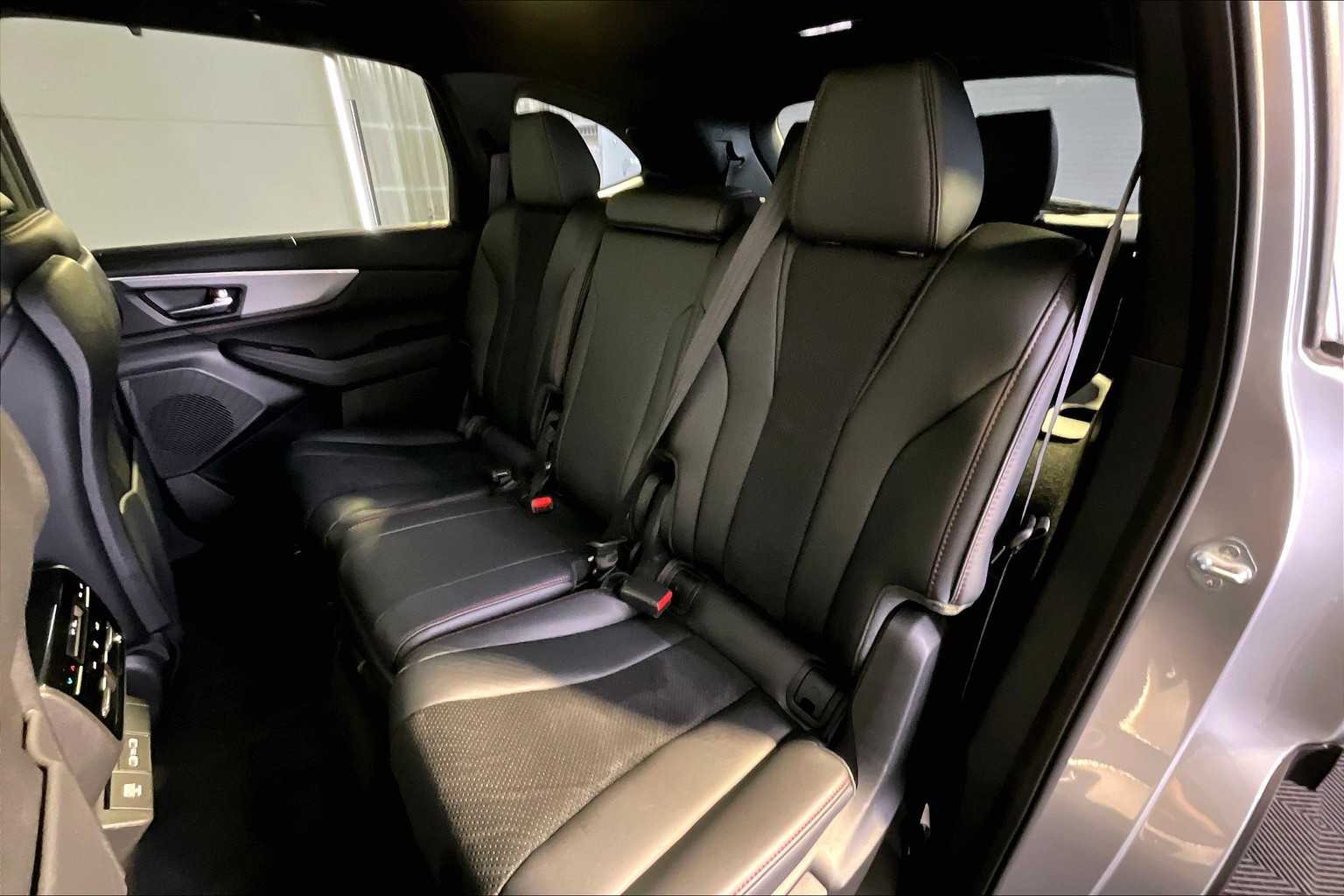 2023 Acura MDX SH-AWD A-Spec photo 18