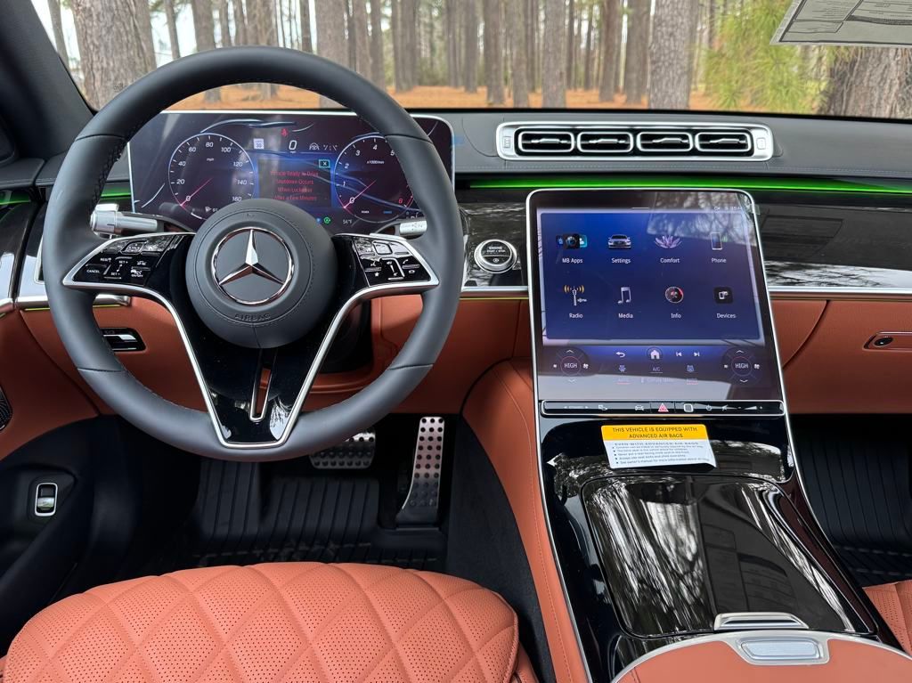 2025 Mercedes Benz S 580 4MATIC photo 4