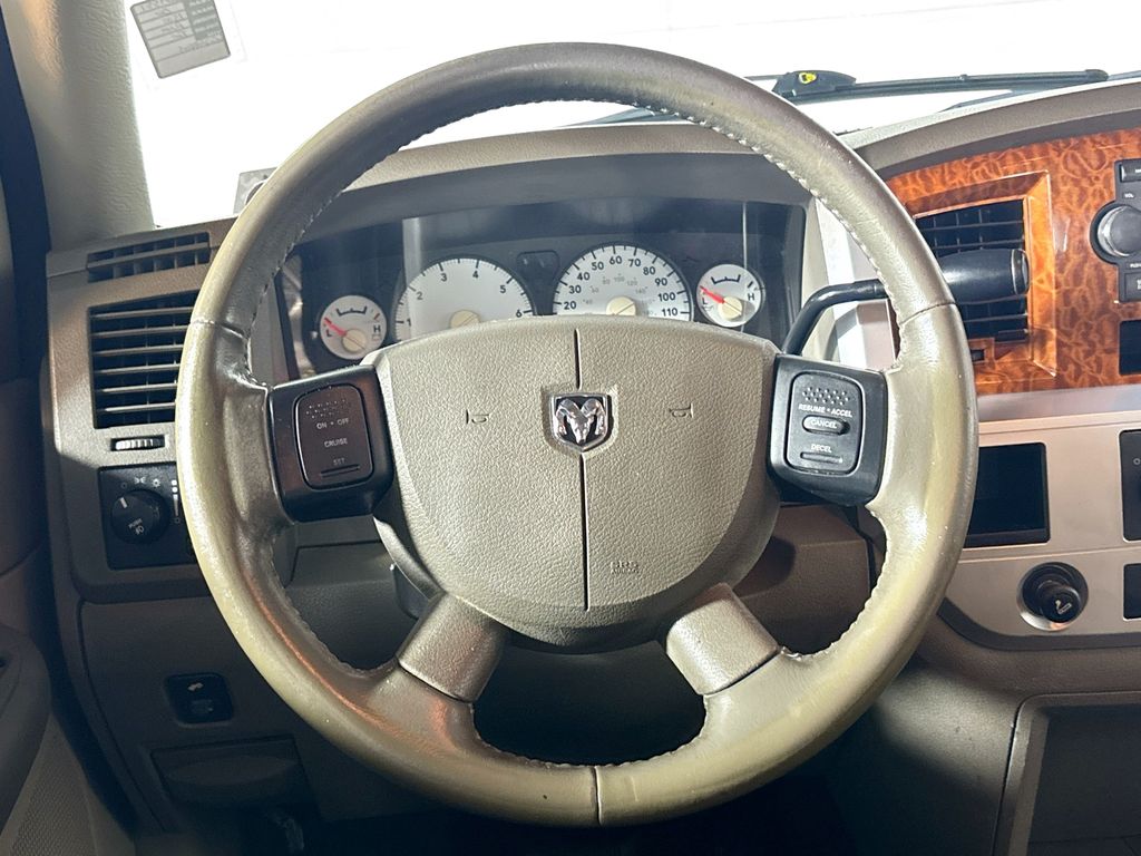 2006 Dodge Ram Laramie photo 11