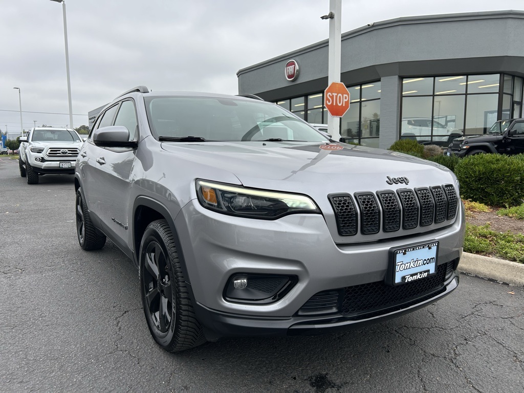 2020 Jeep Cherokee Altitude photo 2