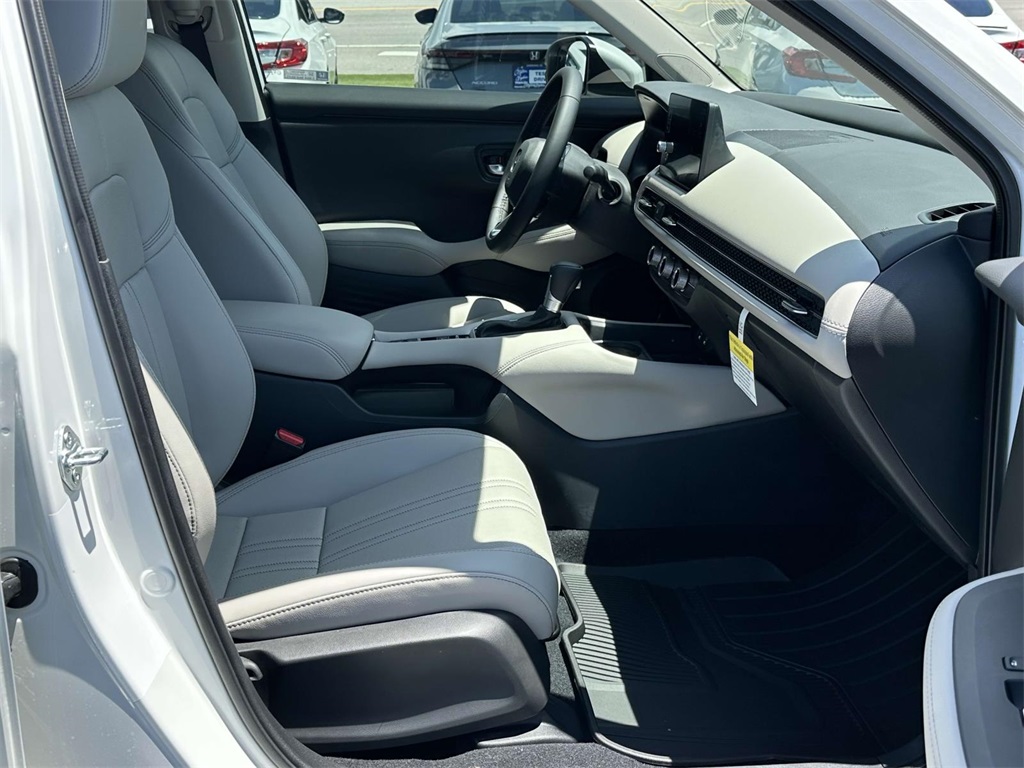2026 Honda HR-V EX-L photo 6