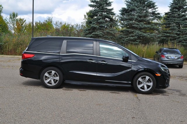2020 Honda Odyssey EX-L photo 2