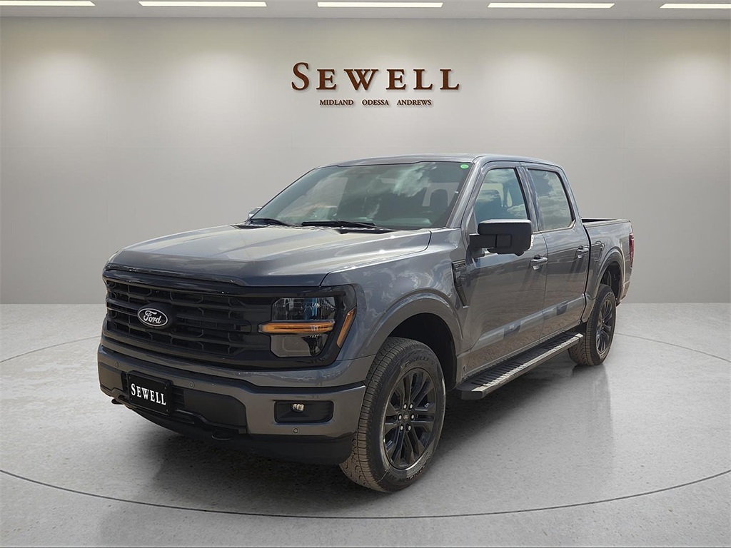 2025 Ford F-150 XLT's photo