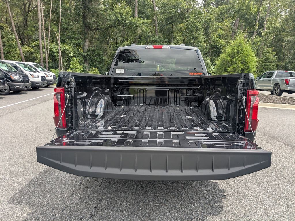 2025 Ford F-150 XL photo 11