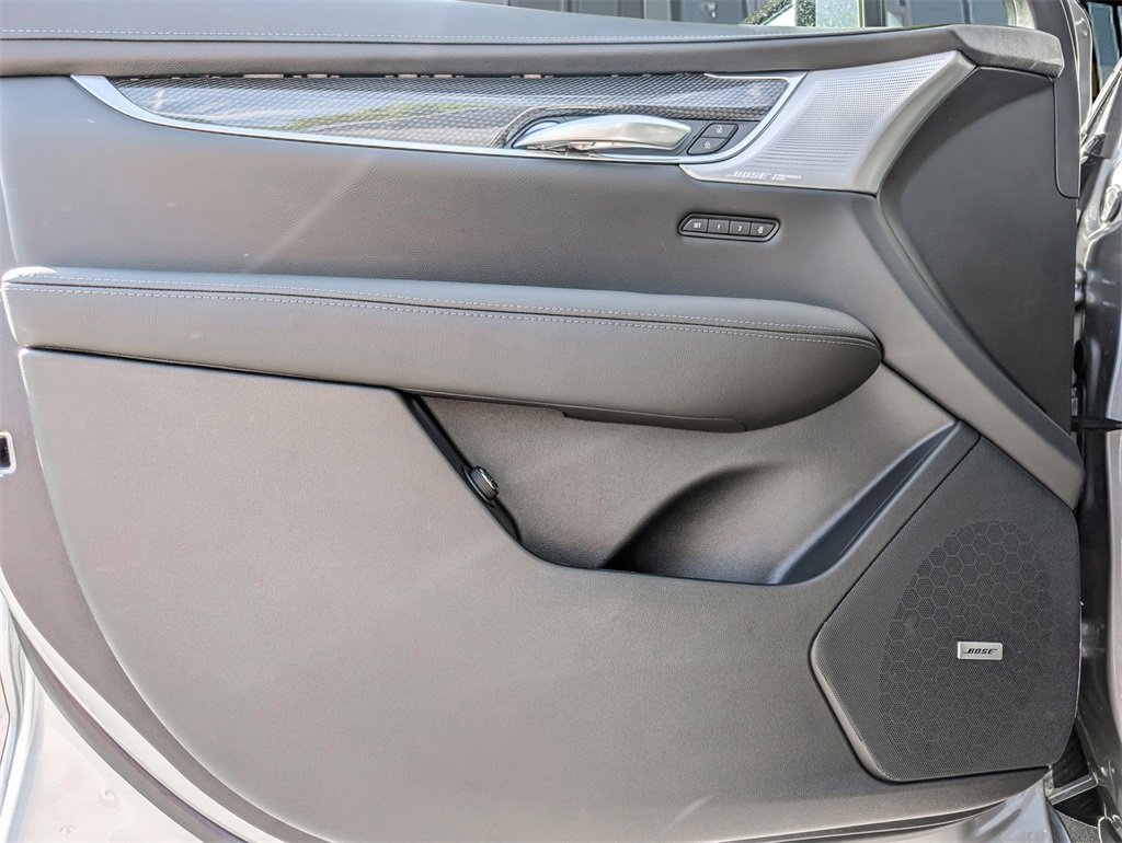 2025 Cadillac XT5 Sport photo 12