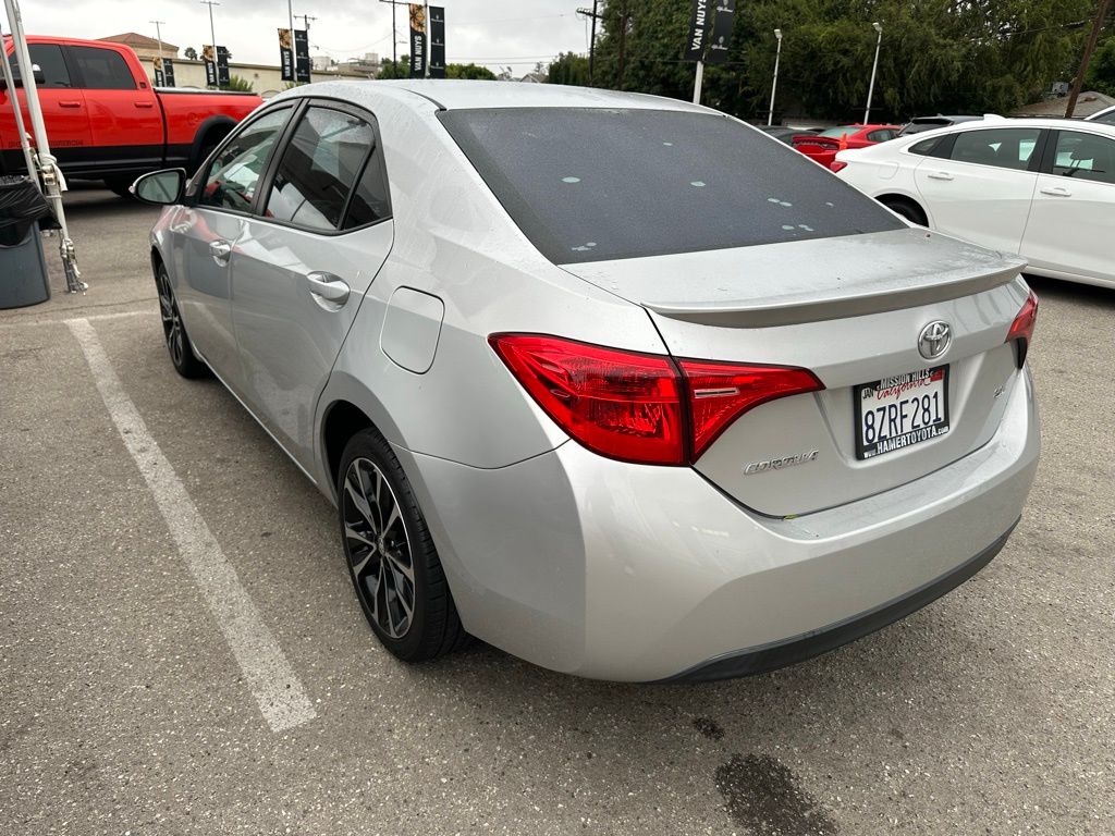 2018 Toyota Corolla LE photo 4