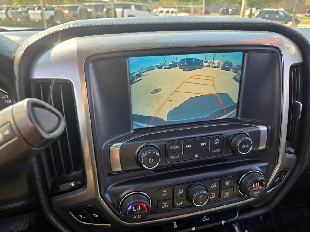 2017 Chevrolet Silverado 1500 LT photo 23