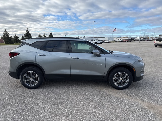 2024 Chevrolet Blazer 2LT photo 4