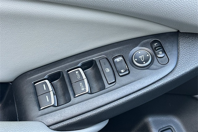 2019 Honda Accord EX photo 14
