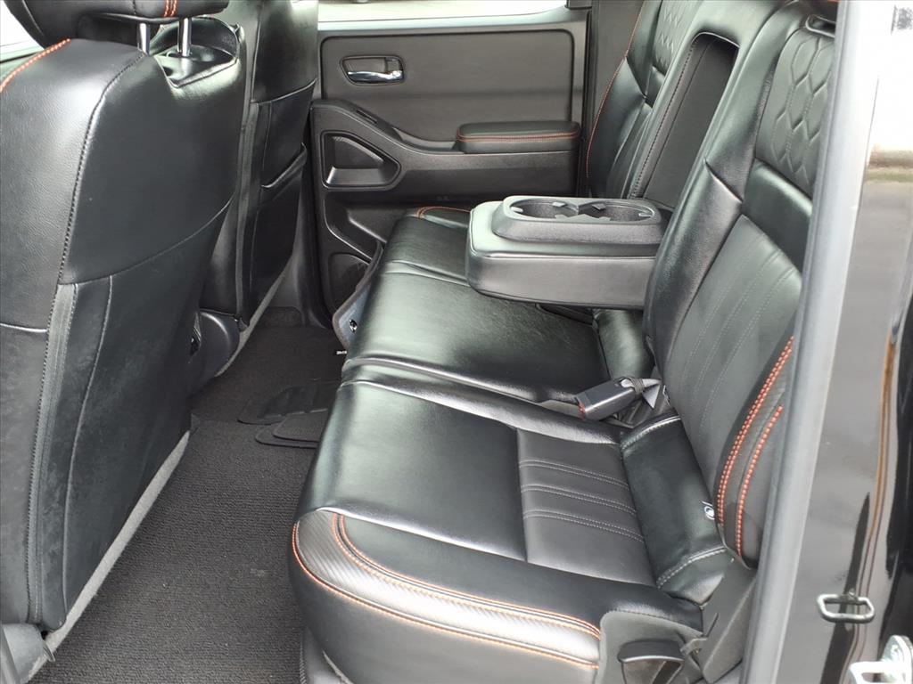 2023 Nissan Frontier PRO-X Crew Cab photo 4