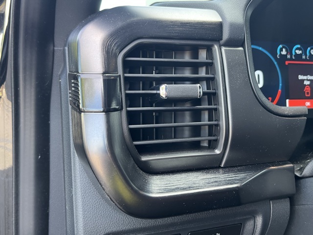 2022 Ford F-150 Lariat photo 28