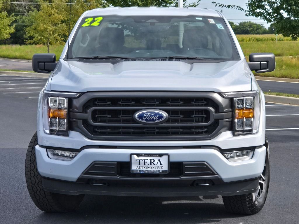 2022 Ford F-150 XLT photo 2