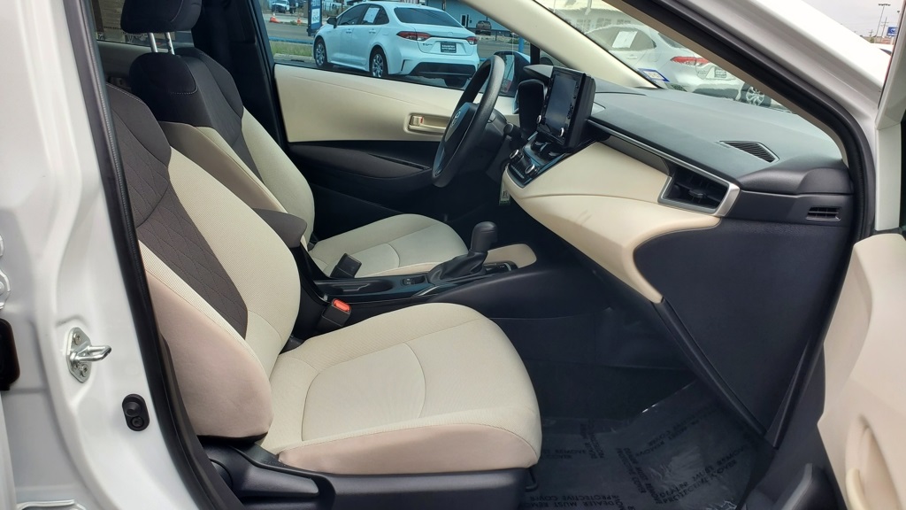 2022 Toyota Corolla LE photo 41