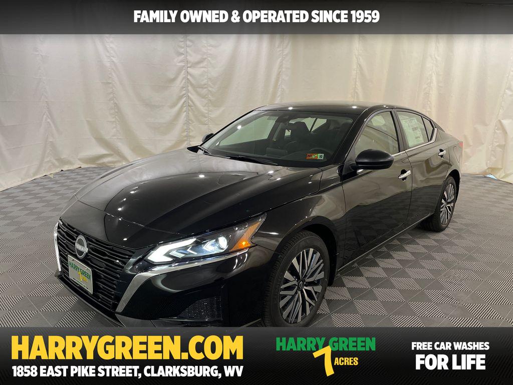 2025 Nissan Altima SV's photo