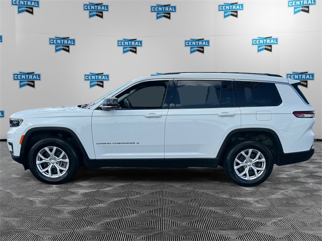 2022 Jeep Grand Cherokee Limited photo 2
