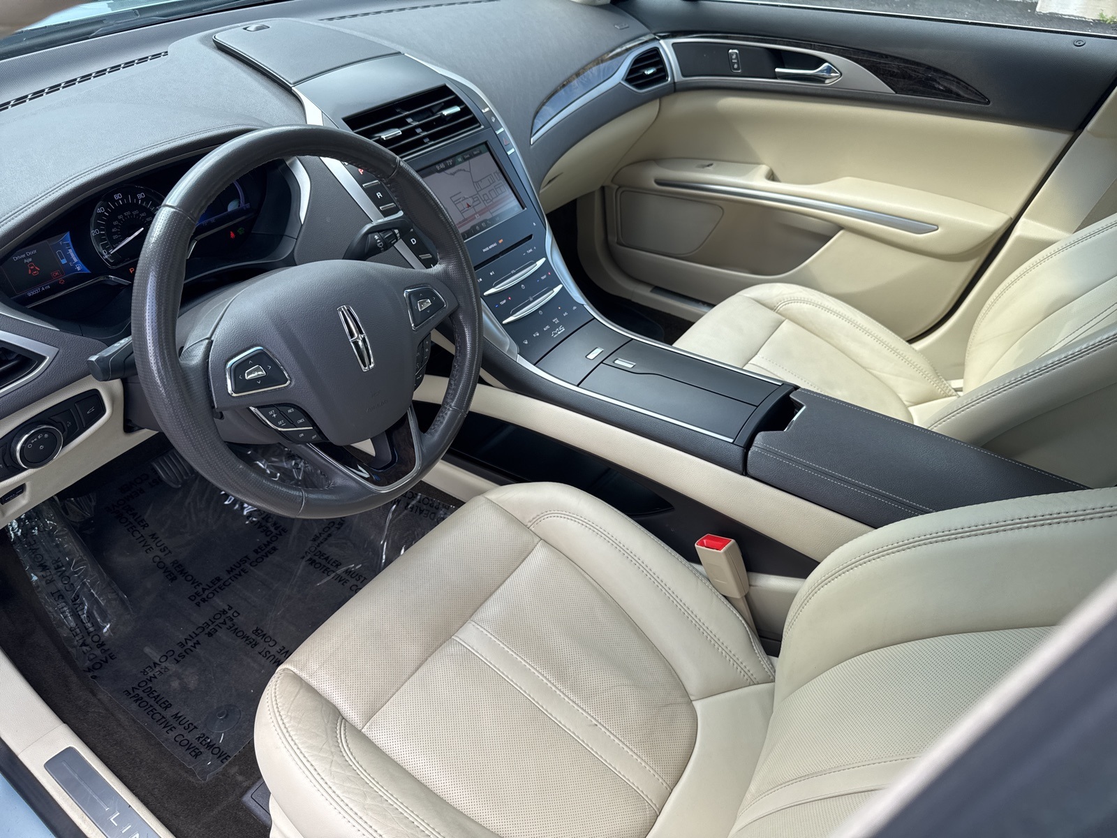 2013 Lincoln MKZ Hybrid photo 32