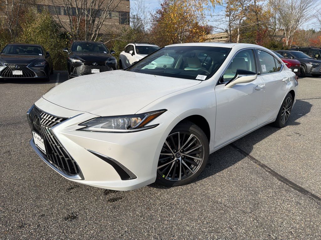 2025 Lexus ES 350's photo