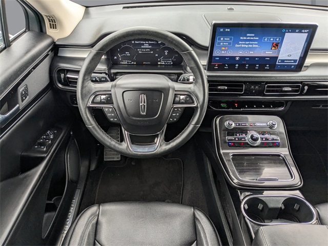 2023 Lincoln Nautilus Standard photo 18