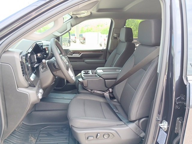 2025 Gmc Sierra 2500 HD SLE photo 6