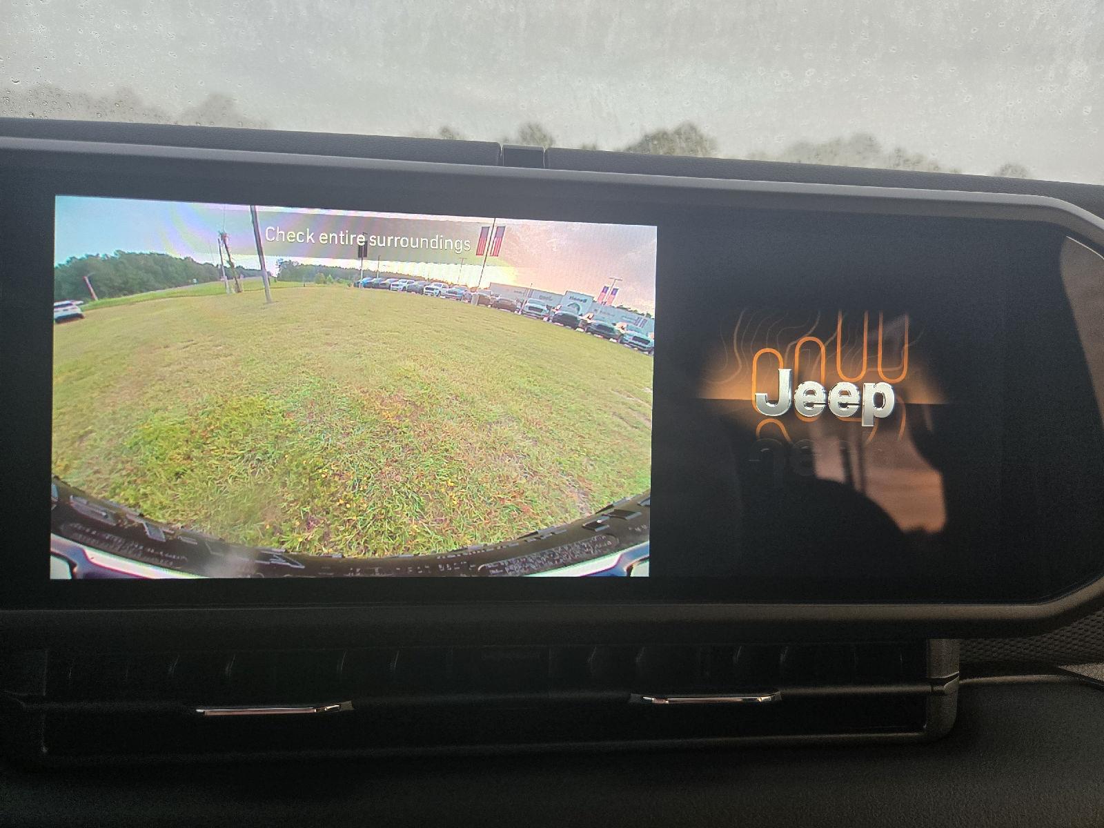 2025 Jeep Wrangler Rubicon photo 13
