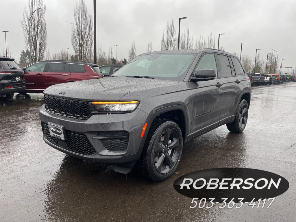 2025 Jeep Grand Cherokee Altitude's photo