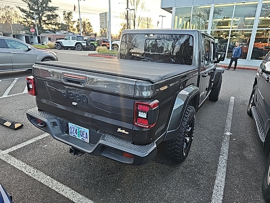 2024 Jeep Gladiator Sport photo 3