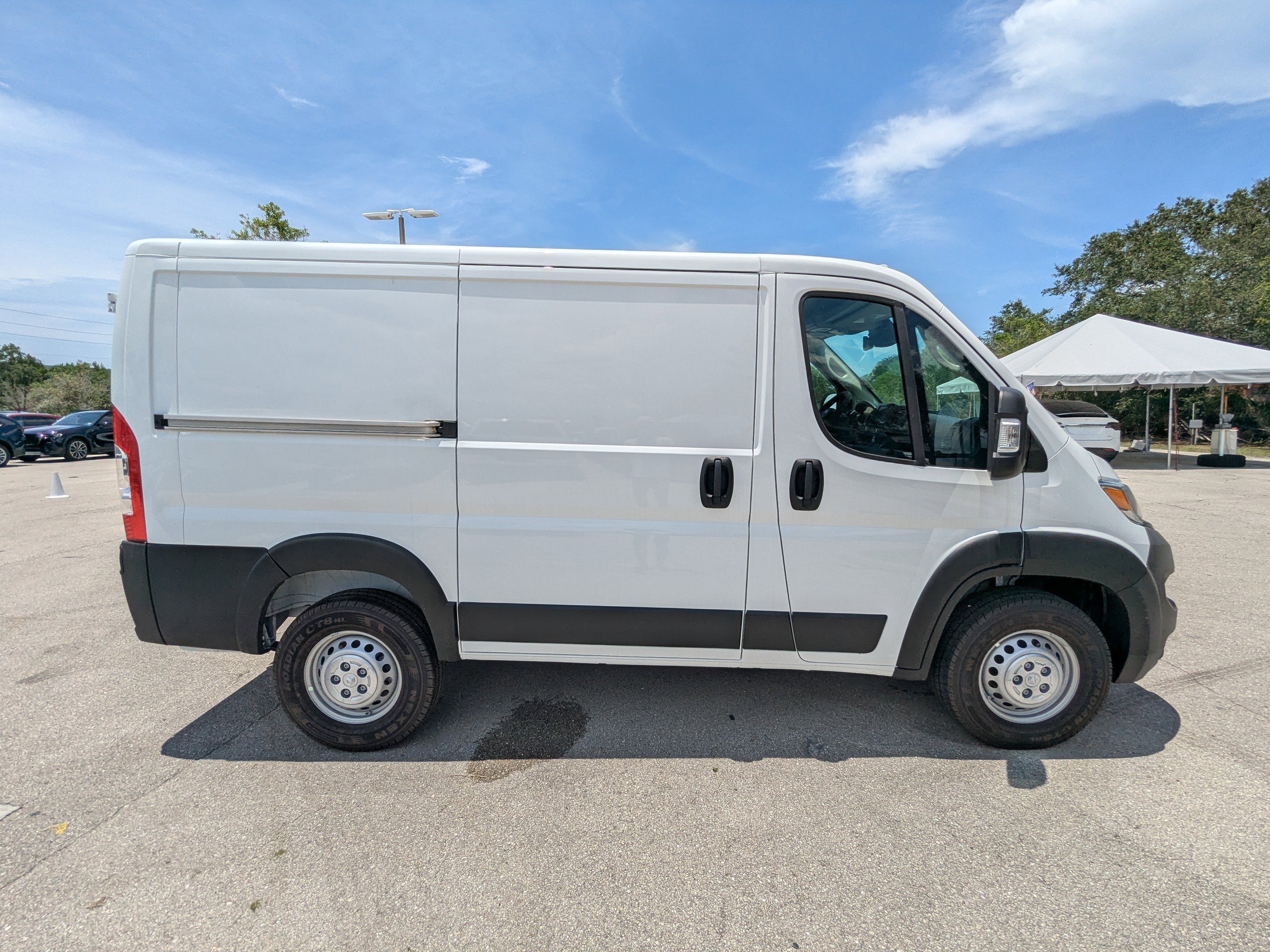 2025 Ram ProMaster 1500 photo 4