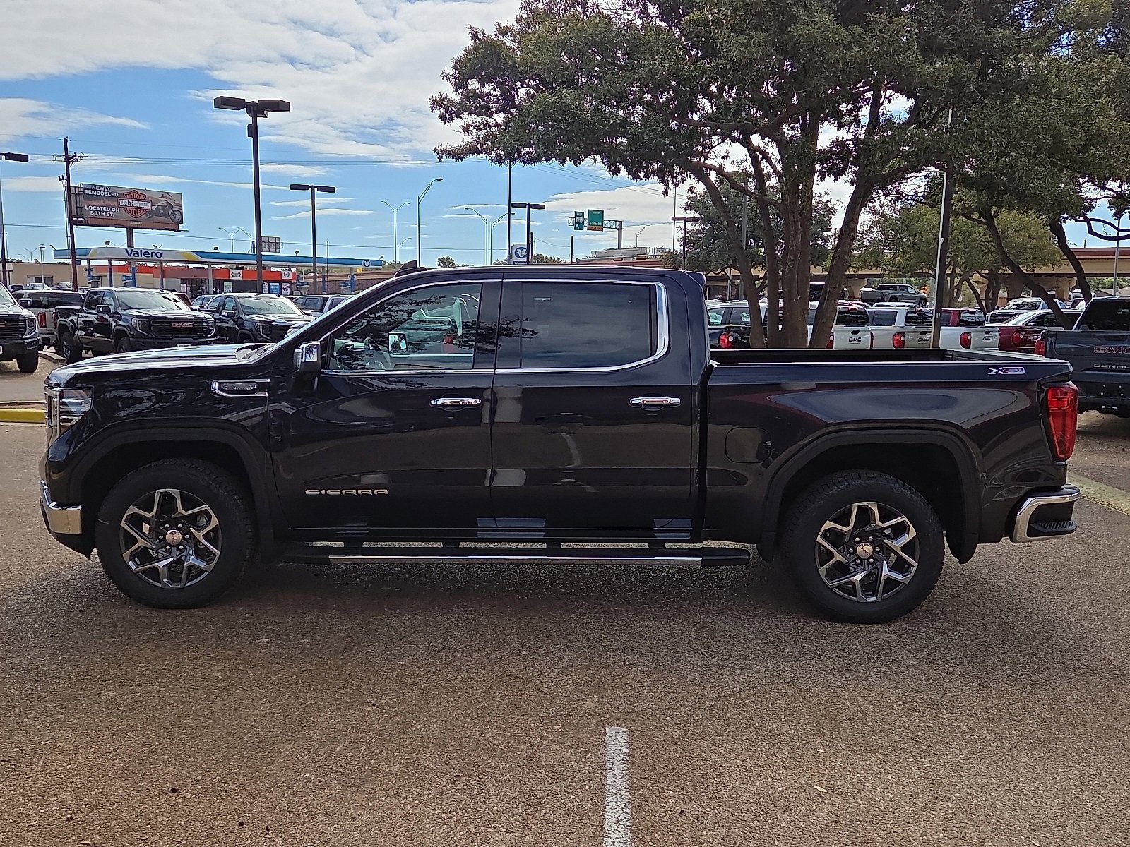 2026 Gmc Sierra 1500 SLT photo 2