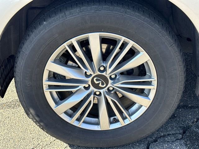 2020 Infiniti QX80 Luxe photo 30