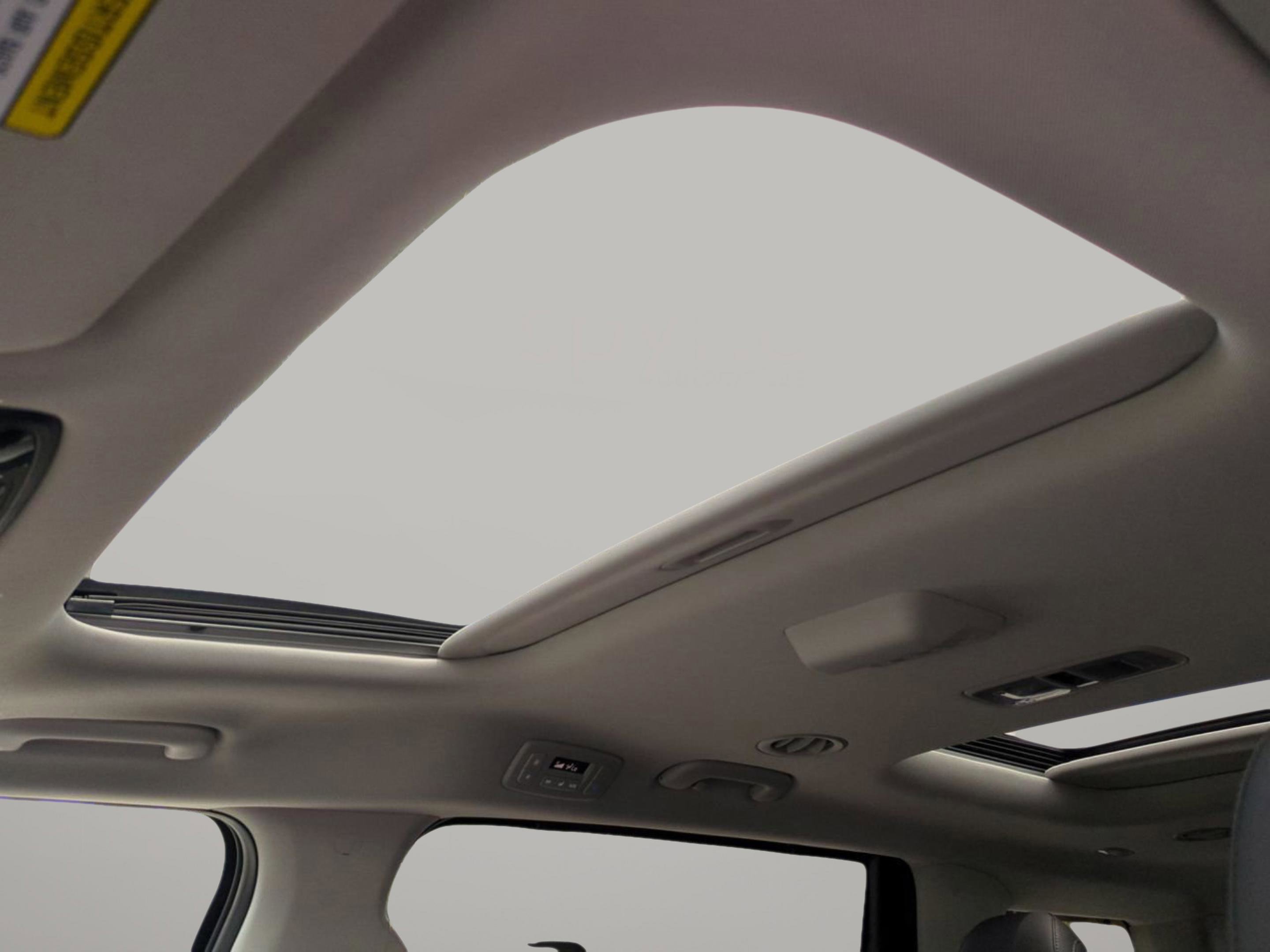 2026 Kia Carnival SX Prestige photo 26