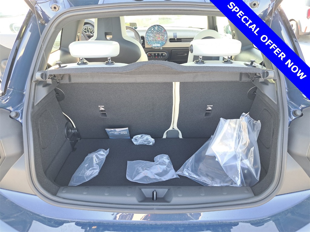 2025 Mini Cooper 2 Door Hardtop Signature photo 11