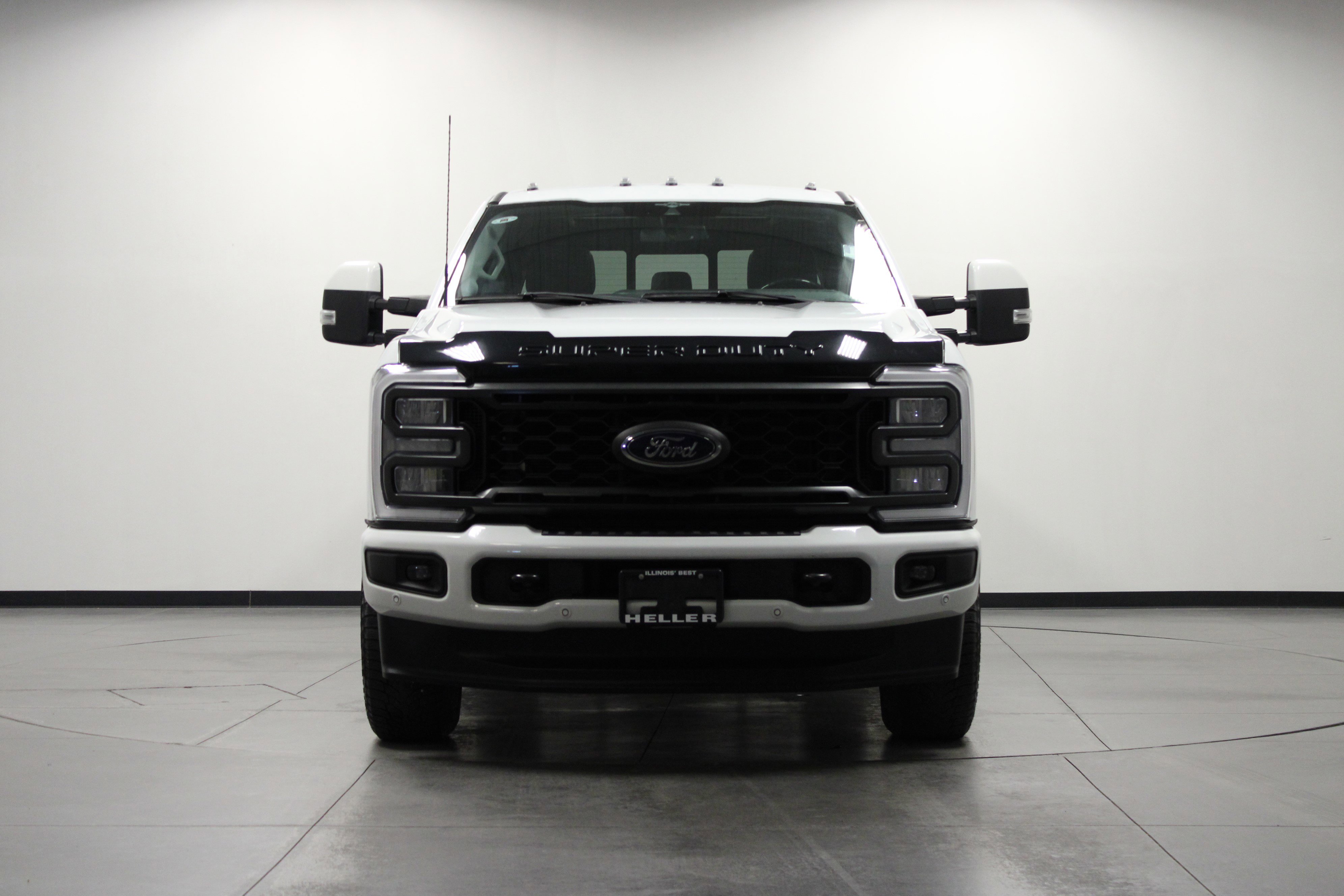 2023 Ford F-250 Lariat photo 8
