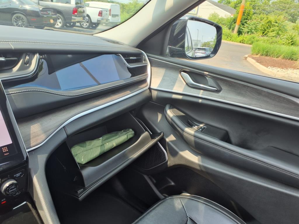 2022 Jeep Cherokee Base Limited photo 26