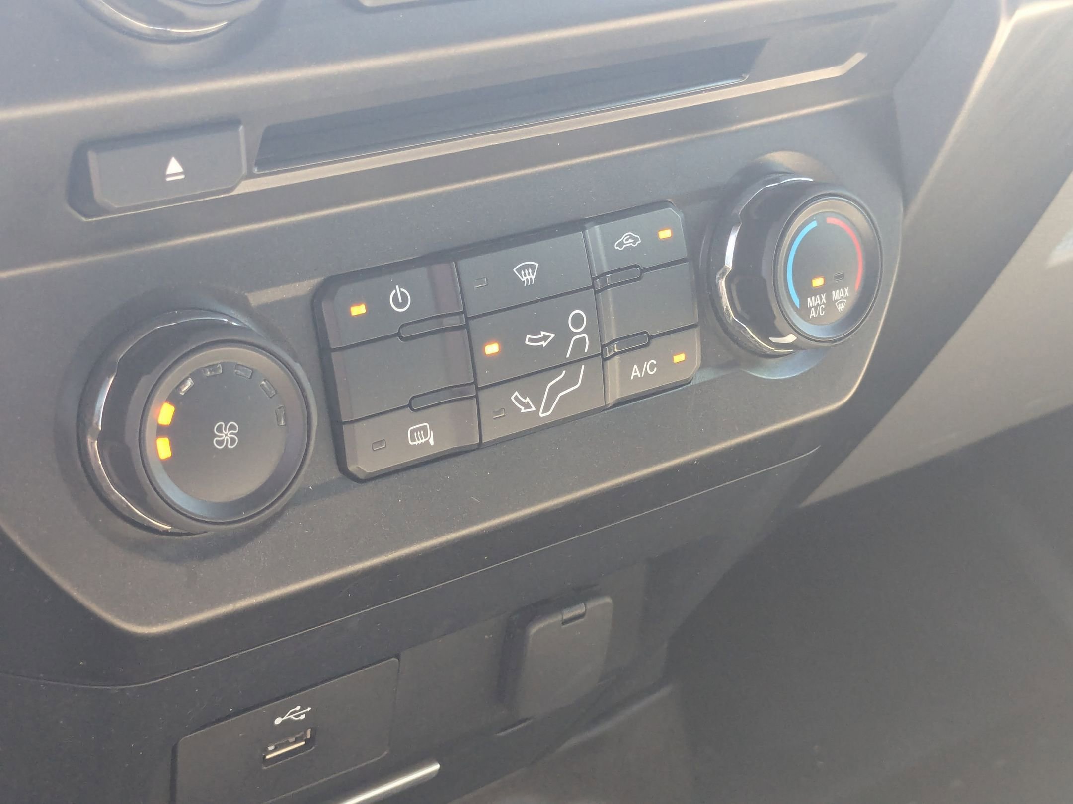 2018 Ford F-250 XLT photo 18