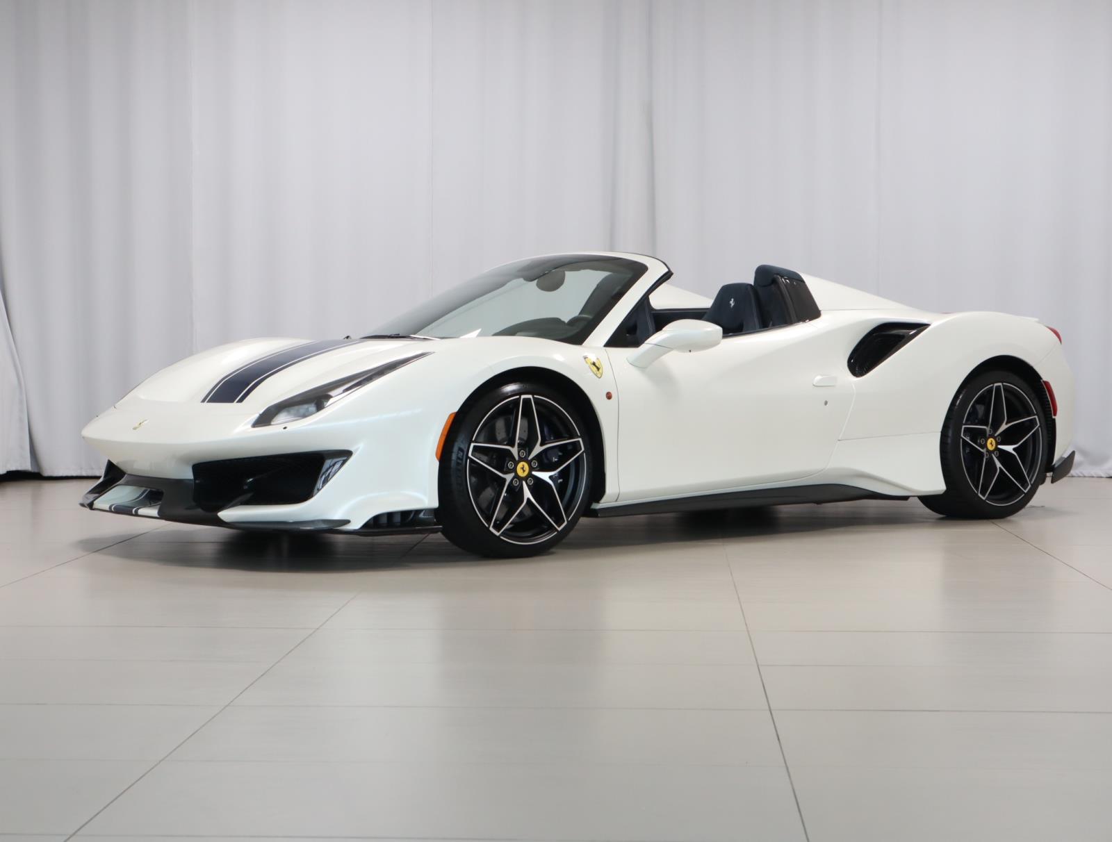 2020 Ferrari 488 Pista Spider photo 2