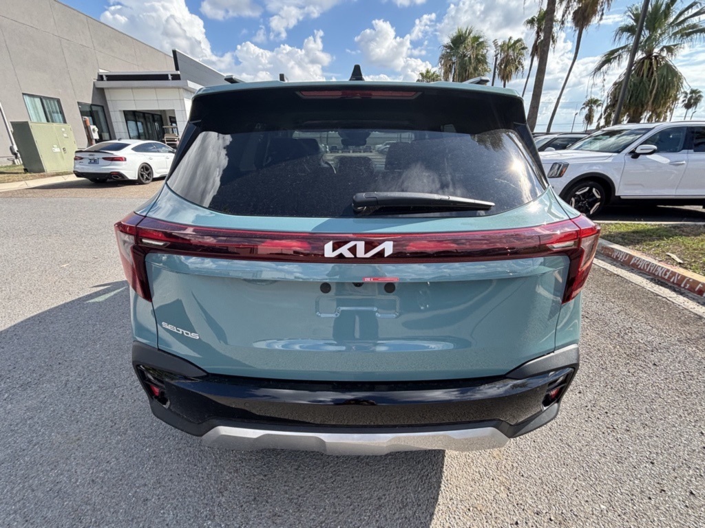 2026 Kia Seltos EX photo 6