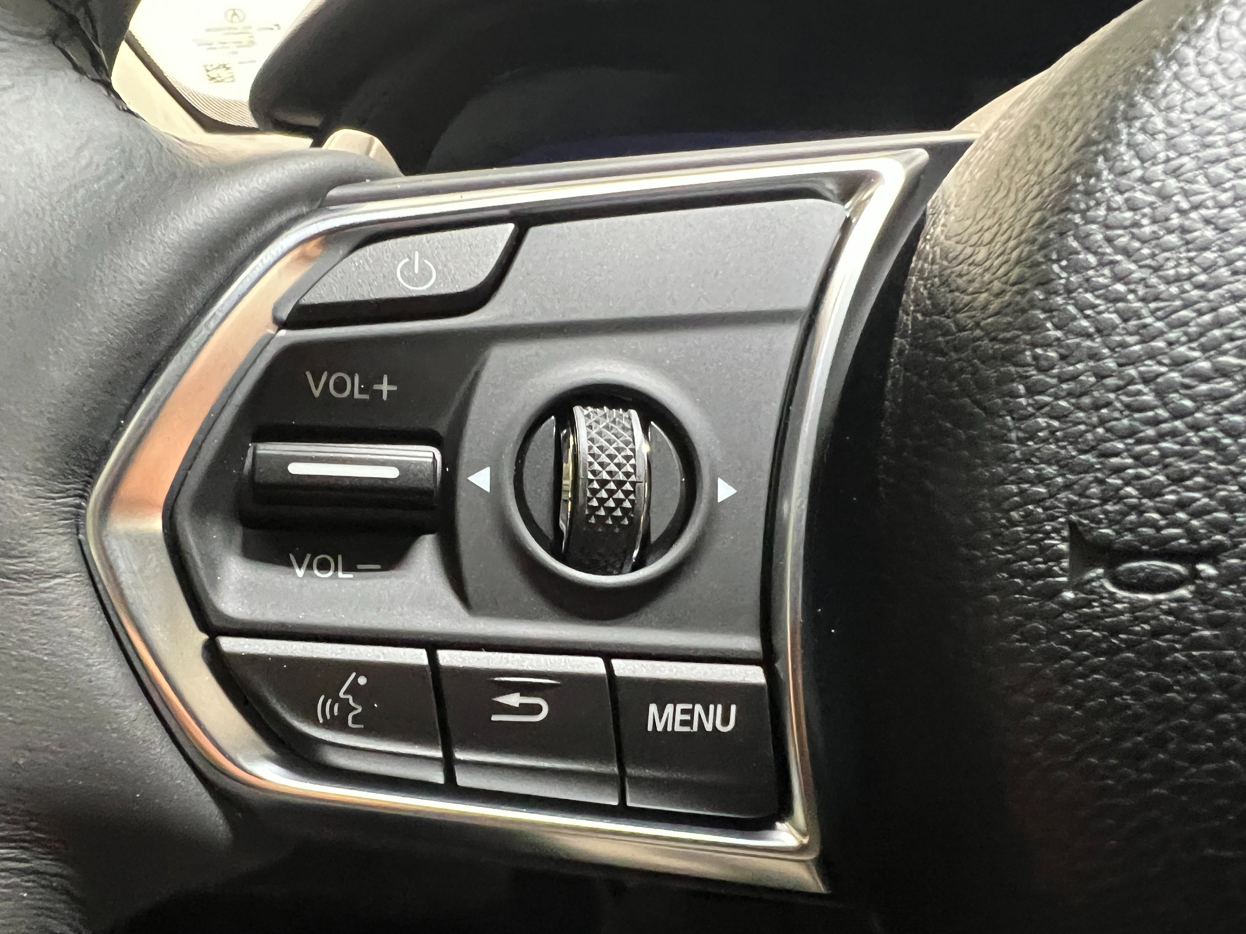 2025 Acura TLX Technology photo 16