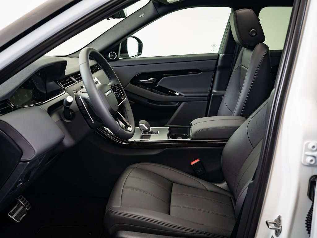 2026 Land Rover Range Rover Evoque Dynamic SE photo 16