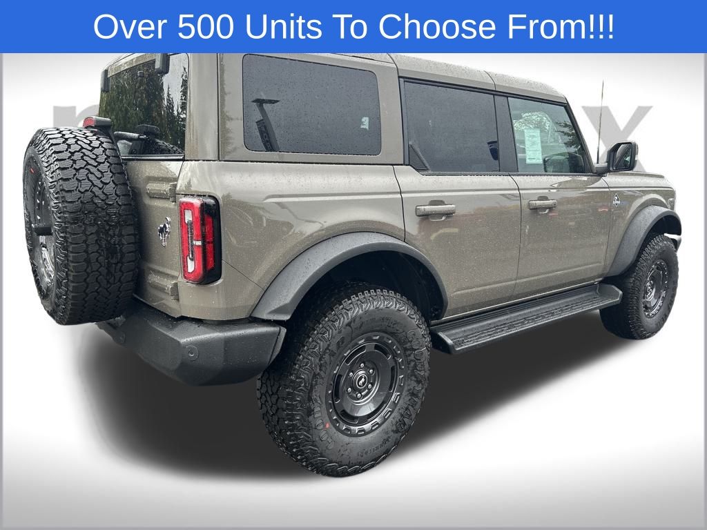 2025 Ford Bronco Outer Banks photo 3