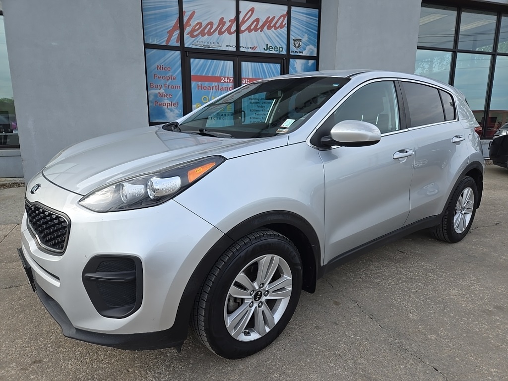 Used 2019 Kia Sportage LX with VIN KNDPM3AC7K7505900 for sale in Kansas City