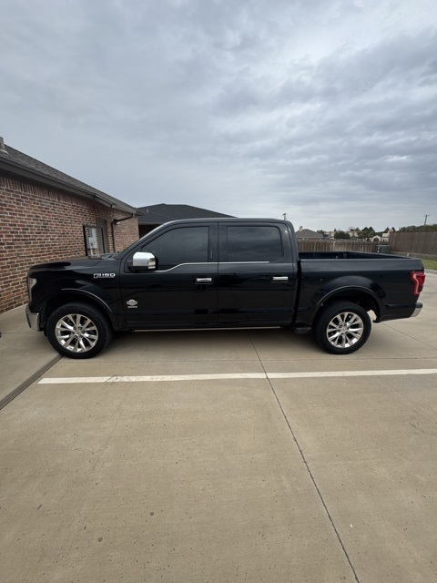 2015 Ford F-150 King Ranch photo 2