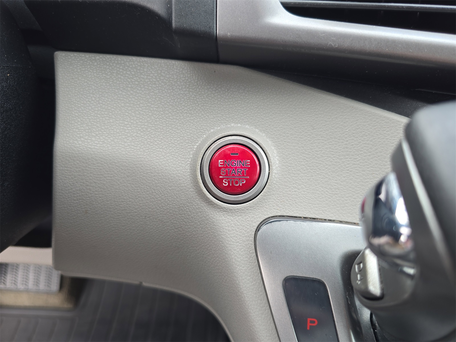 2015 Honda Odyssey EX-L photo 23