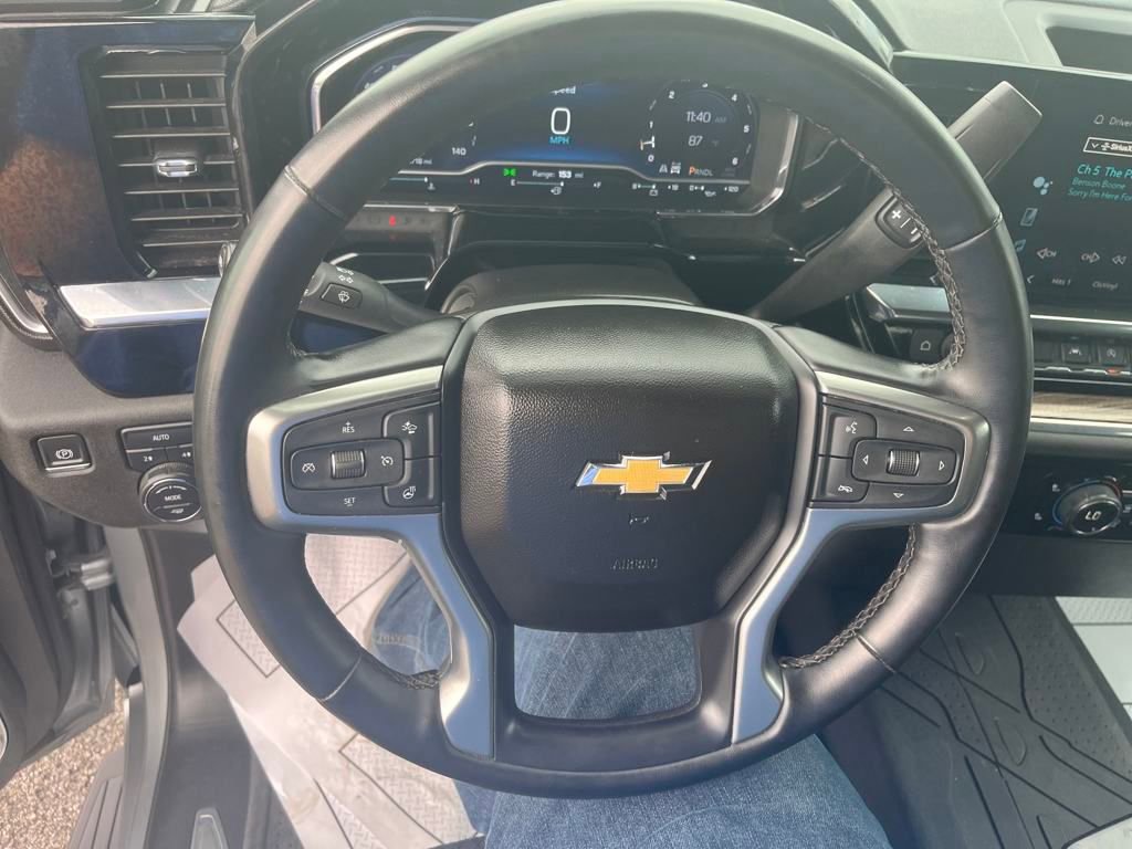 2023 Chevrolet Silverado 1500 LT photo 10